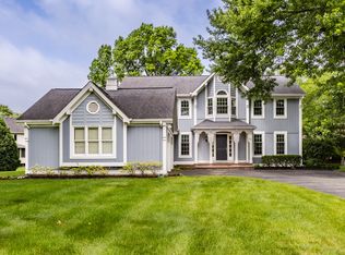 30 Cedar Mill Ct, Zionsville, IN 46077