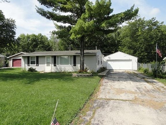 2nd image of 9949 Saratoga Dr