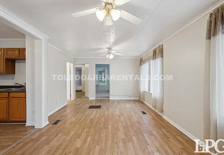 2129 Nevada St — Photo 9