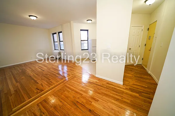 Rented by Sterling Realty Solution Inc | media 9