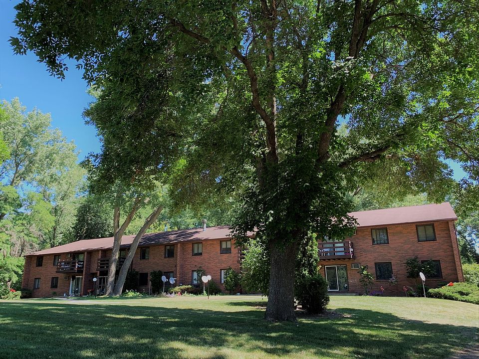 2405 Chalet Gardens Ct