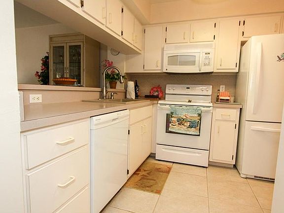 5th image of 12144 SW Egret Cir APT 601