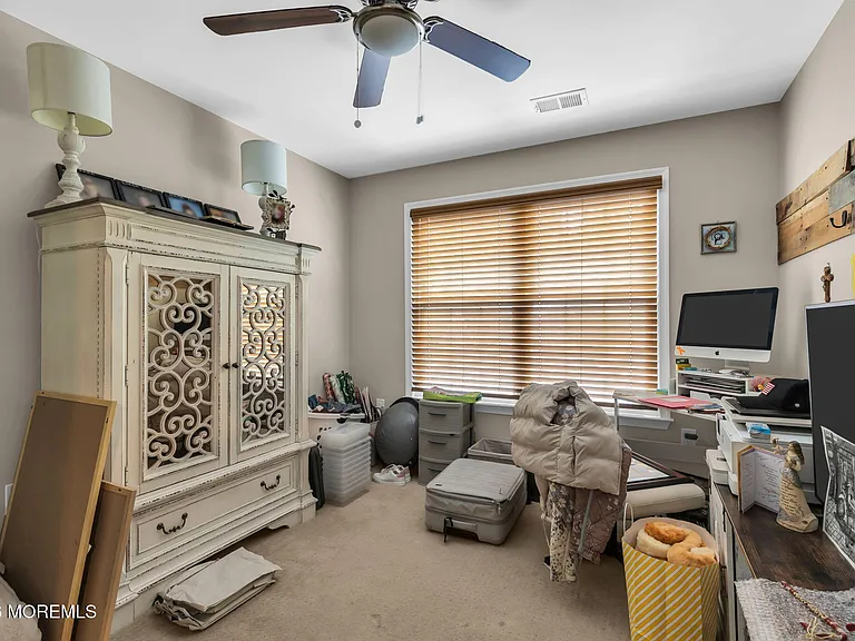 196 Shinnecock Dr — Photo 25