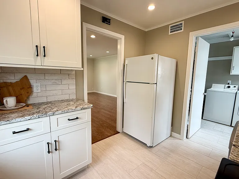 1214 Lander Rd — Photo 7