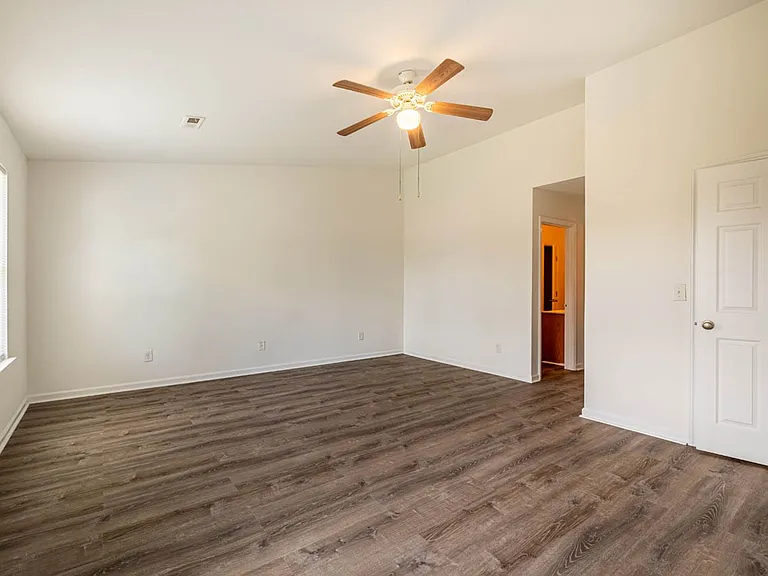 1211 Canyon Rock Ct #105 — Photo 19