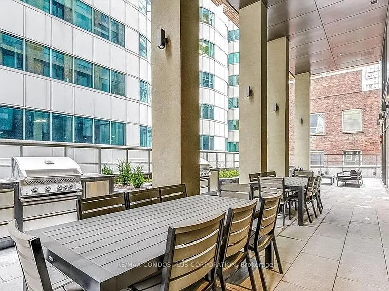 28 Widmer St #3126 — Photo 27