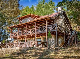 212 Dogpatch Ln, Blue Ridge, GA 30513