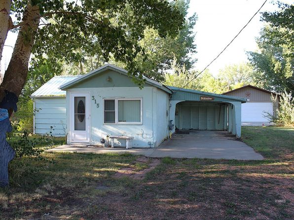 315 Olive Ave, Wibaux, MT 59353