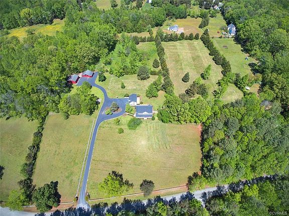 3rd image of 14111 Trails End Dr