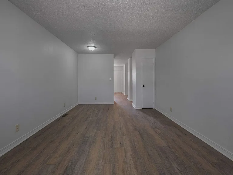 103 Naydonlin Dr — Photo 7
