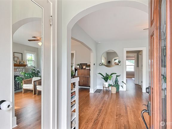 3rd image of 3011 N 12th Street