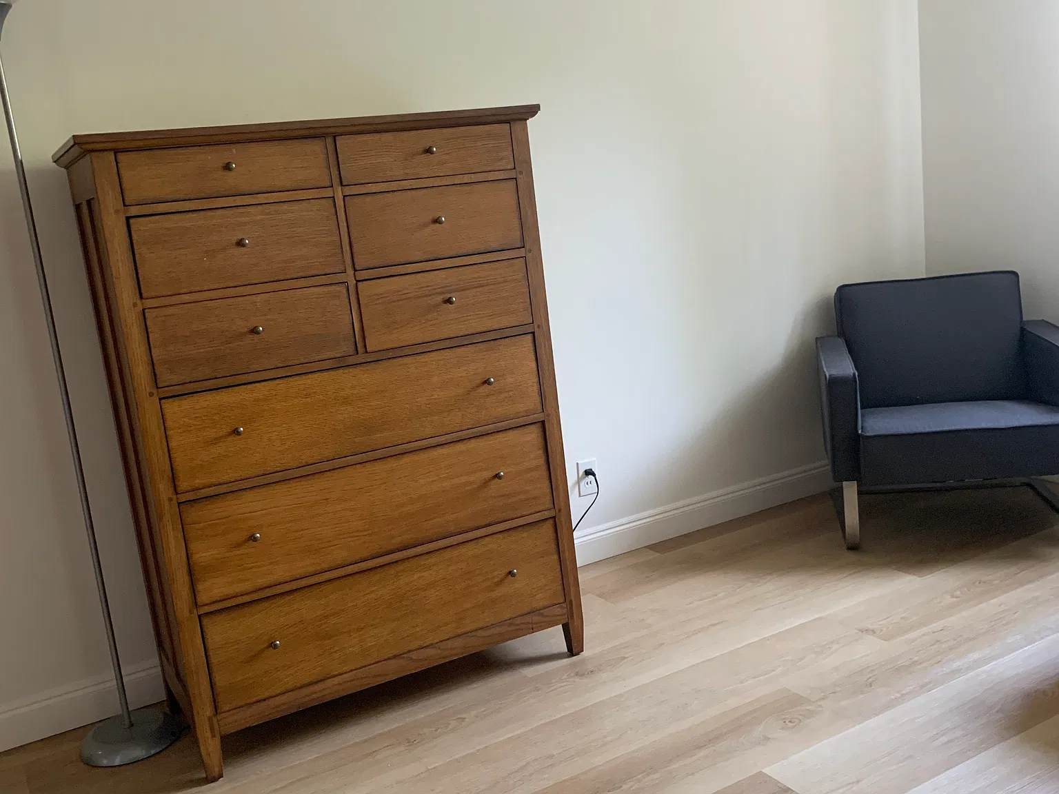 1 bed, 1500 sqft, $1,350 — Photo 4