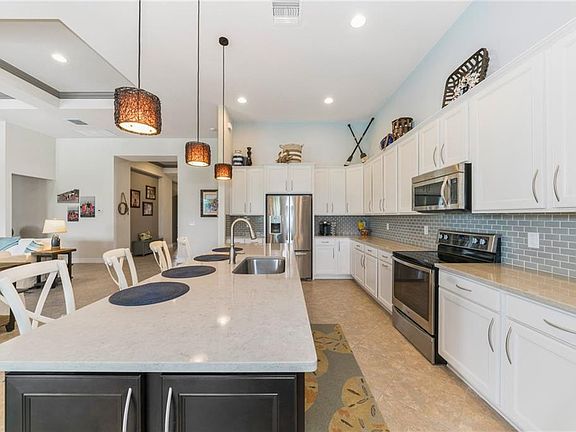 5th image of 749 SW Habitat Ln