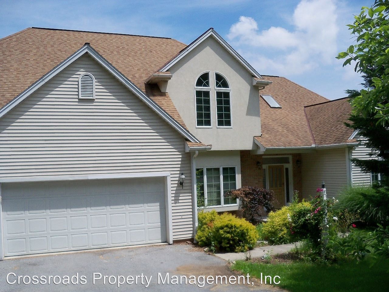 2817 Spring Valley Rd, Lancaster, PA 17601 Zillow