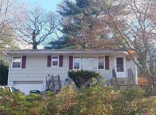 10 Robin Rd, Seymour, CT 06483