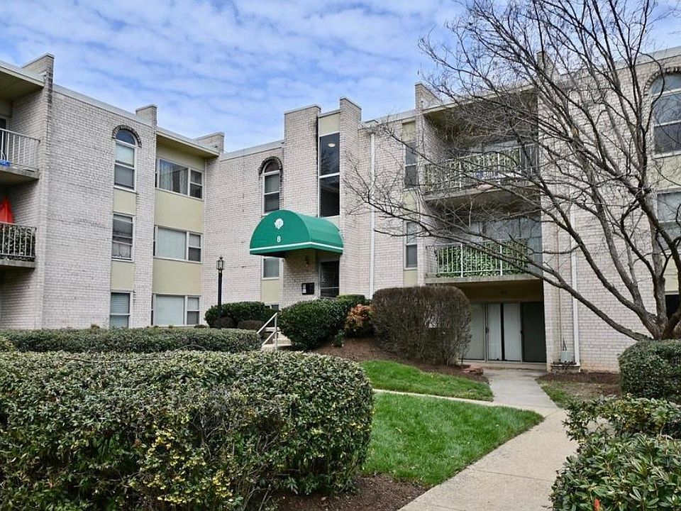 1st image of 8 Canterbury Sq APT 103