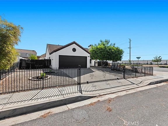 5th image of 13994 Chagall Ct
