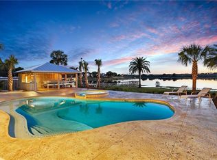 726 Lake Hiawassee Dr, Orlando, FL 32835