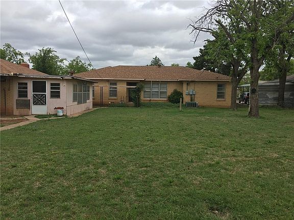 4th image of 1404 Wells Ave