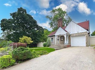 8076 222nd St, Queens Village, NY 11427