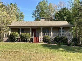8202 Henderson Mountain Rd, Jasper, GA 30143