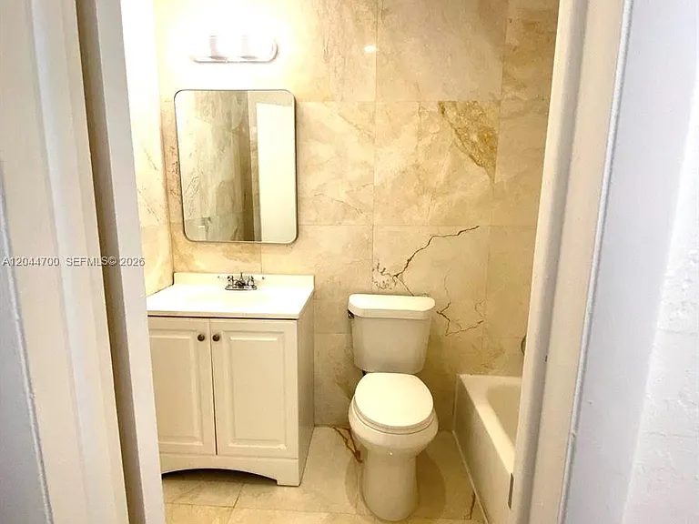 10901 N Kendall Dr #210 — Photo 15
