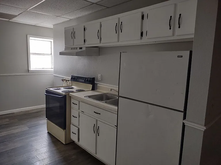 505 Oak St — Photo 20