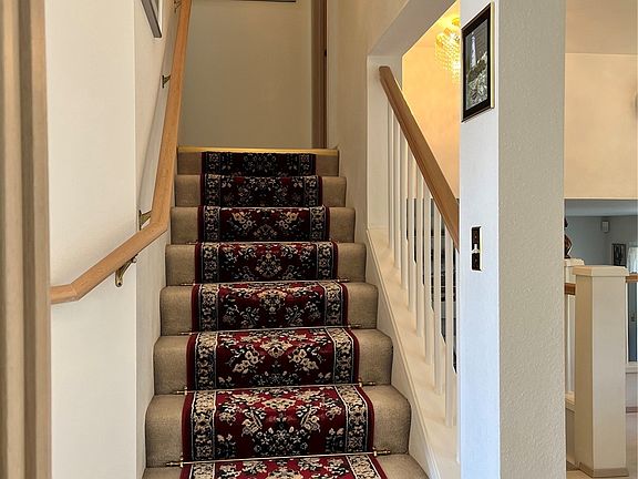 4th image of 6817 74th Drive NE