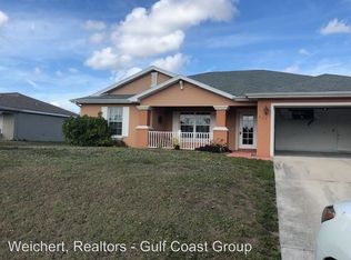 521 NE 15th Ter, Cape Coral, FL 33909