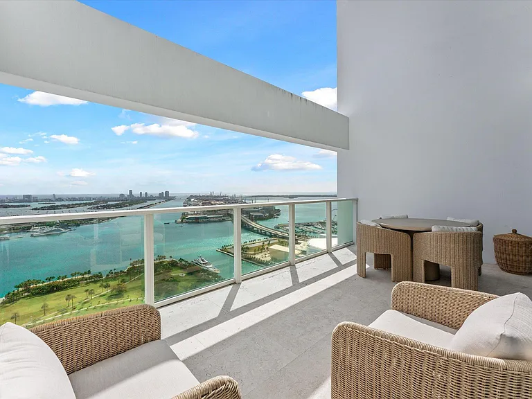 1040 Biscayne Blvd #4002 — Photo 3
