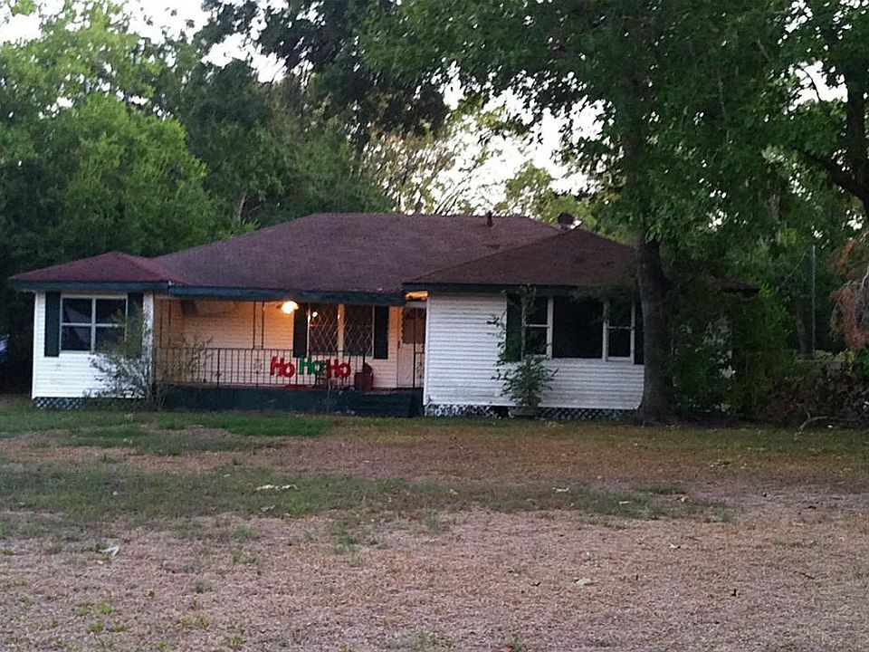1st image of 16407 Cypress Bend Dr