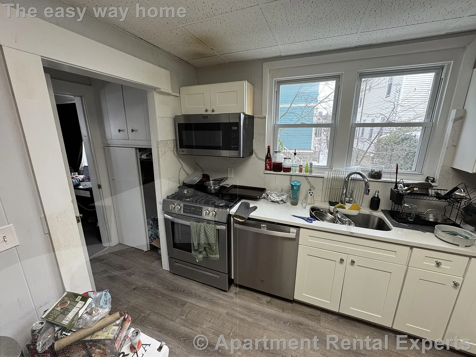 3 bed, 2.5 bath, 1600 sqft, $4,195 — Photo 2