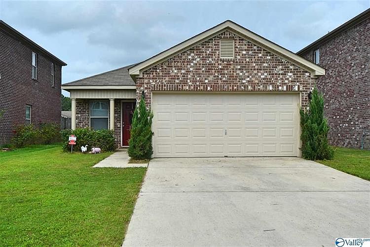1st image of 126 Darrow Creek Dr