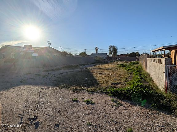 4th image of 507 W 12TH Street #1