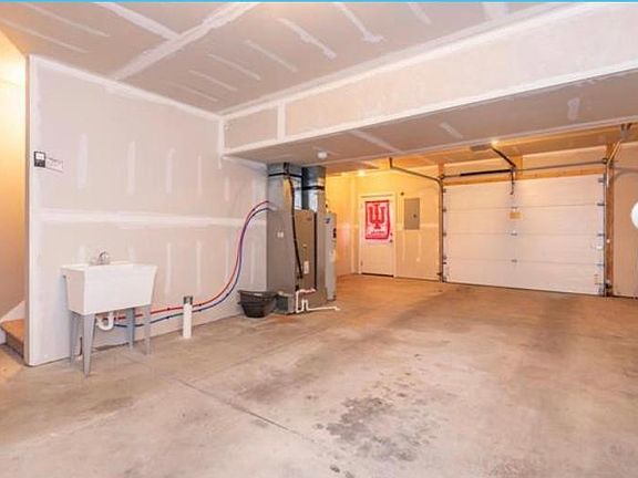 3rd image of 1306 S Cobble Creek Cir