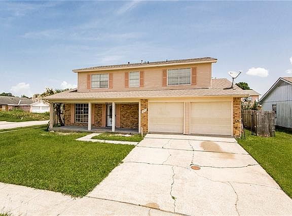 3rd image of 7241 Queensway Dr