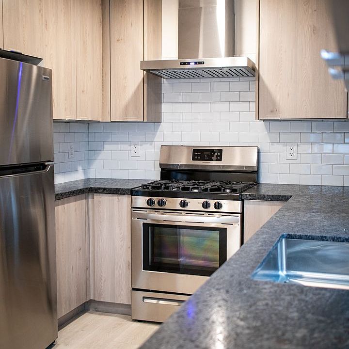 1st image of 2109-2117 L St