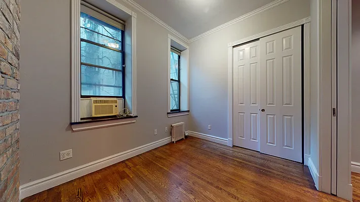 Rented by Bond New York | media 65