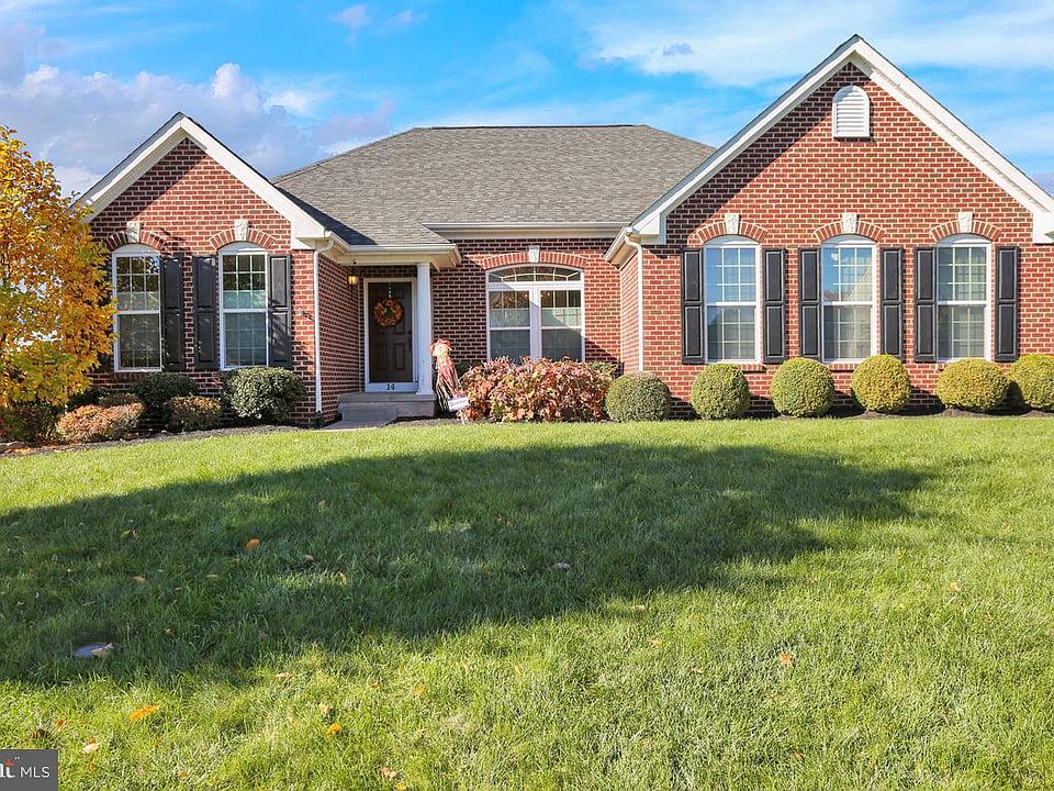 1st image of 14 Meadowside Dr