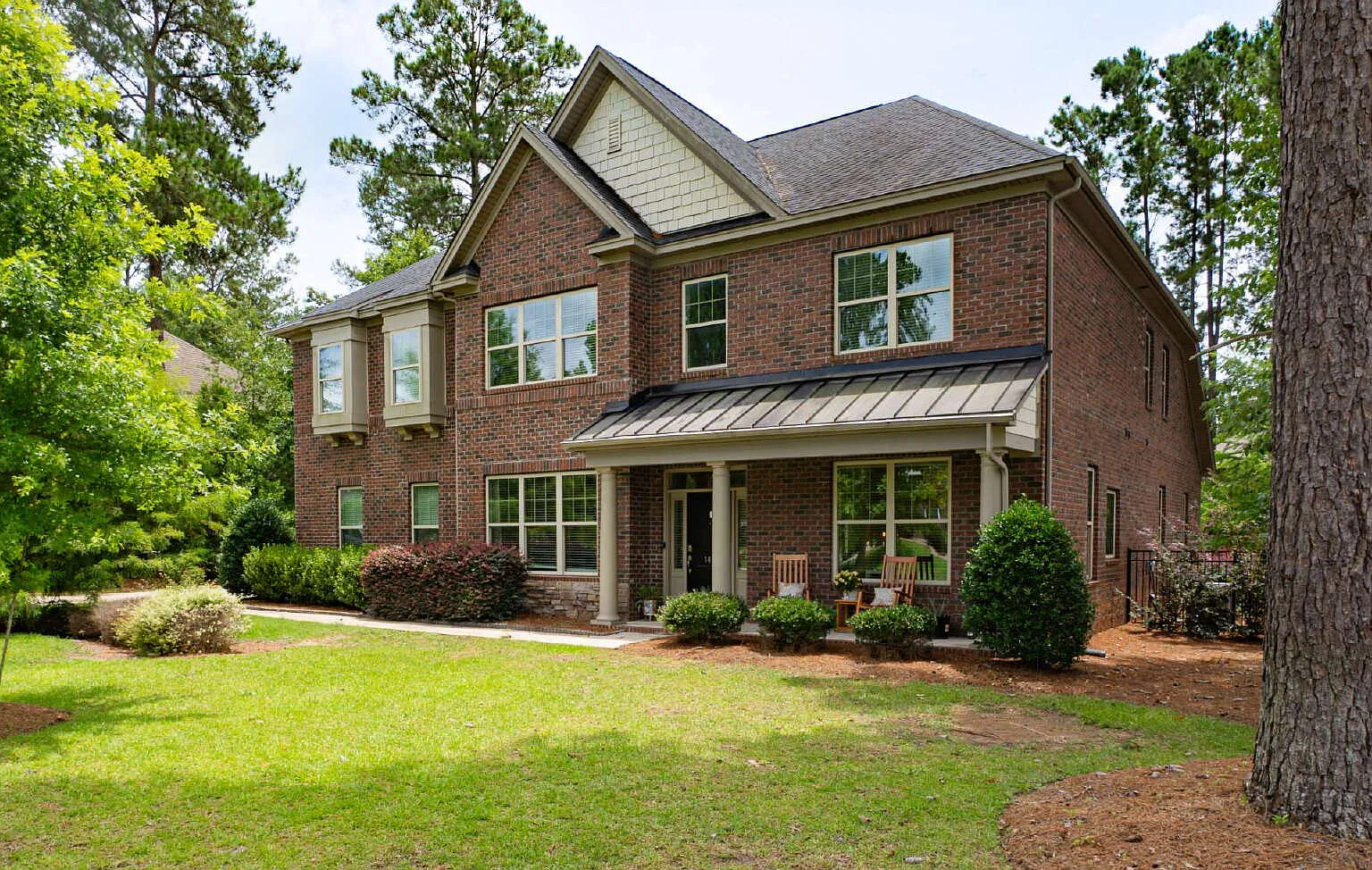 5 bed, 3.5 bath, 4520 sqft, $3,600 — Photo 1