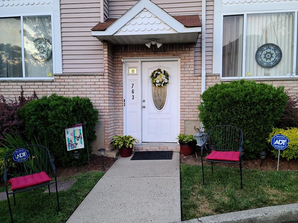 1st image of 763 Barlow Ave