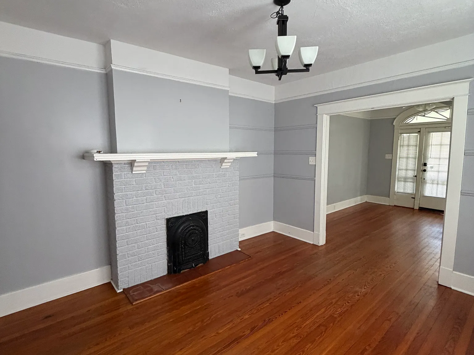 2 bed, 1800 sqft, $1,800 — Photo 2