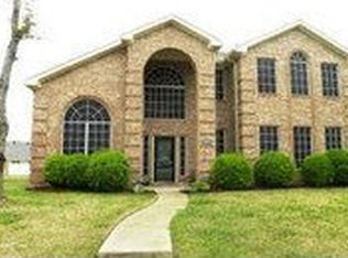 132 Morningside Dr, Desoto, TX 75115
