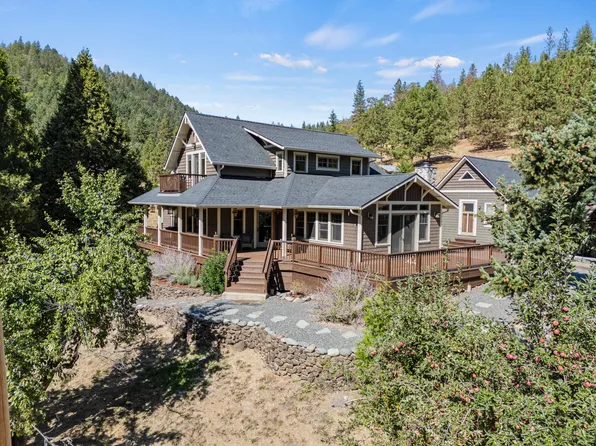3062 Anderson Creek Rd, Talent, OR 97540