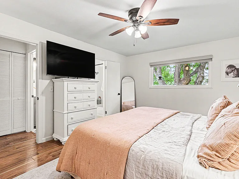 8821 W 93rd Pl — Photo 9