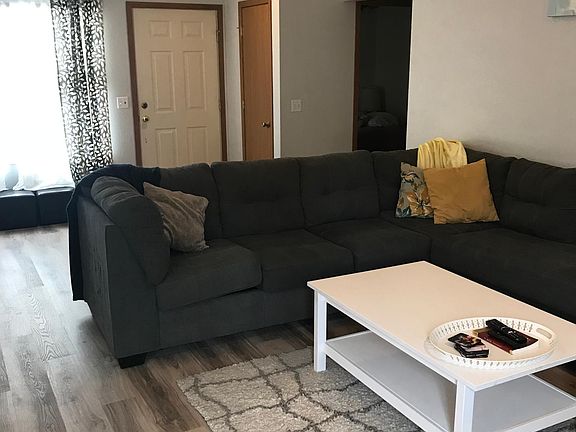 2nd image of 2852 W Wildwood Dr
