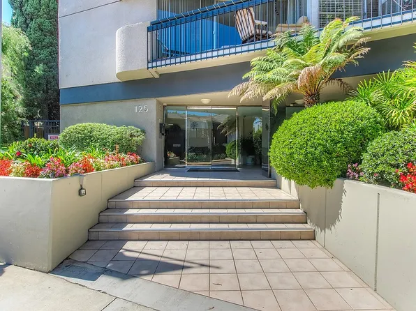 125 N Barrington Ave, 125 N Barrington Ave #Fb3434d04, Los Angeles, CA 90049
