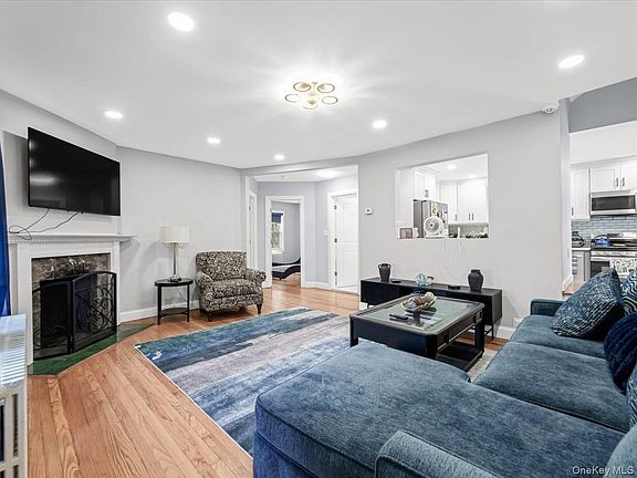 3rd image of 596 Terrace Place