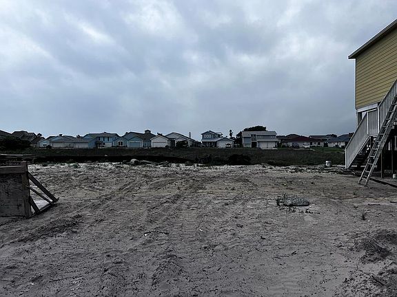 3rd image of 104 Bonaire Dr