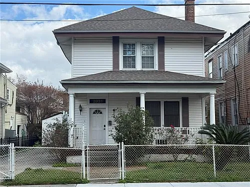 2033 General Taylor St Photo 1